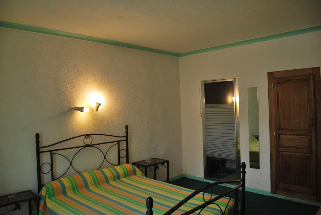 Le Revelois Restaurant Hotel Béziers Buitenkant foto