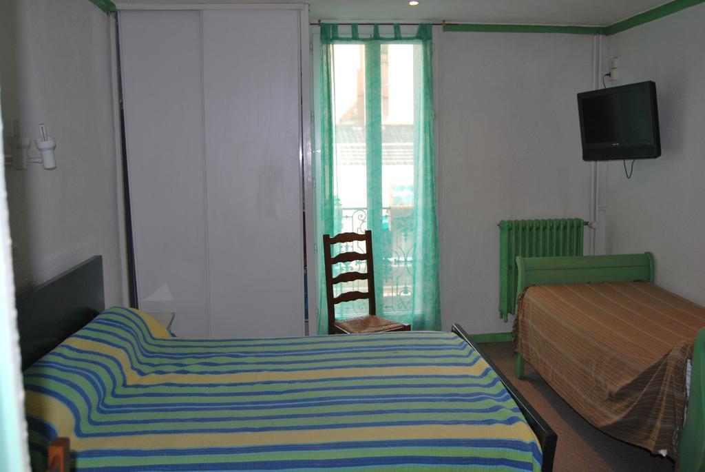 Le Revelois Restaurant Hotel Béziers Kamer foto