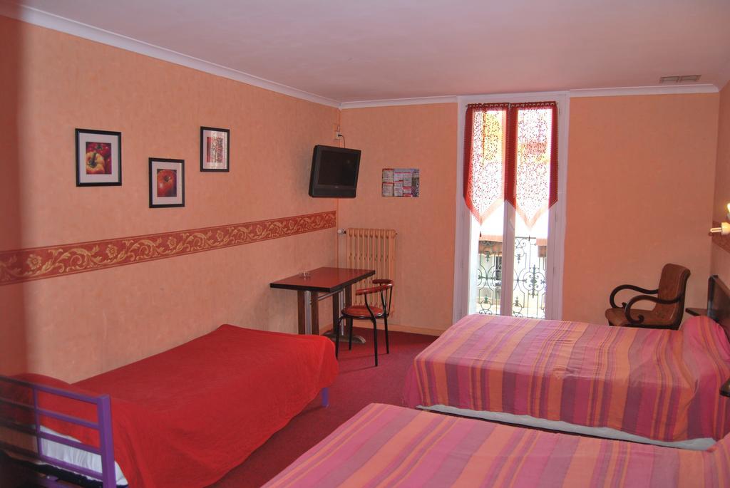 Le Revelois Restaurant Hotel Béziers Kamer foto